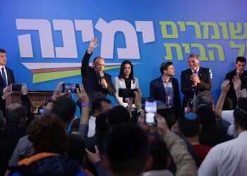 השר בנט: "הימין ניצח בלי לירות בתוך הנגמ"ש"