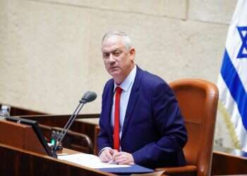  אחרי שנה ורבע: מפלגת הרמטכ"לים ולפיד התפרקה