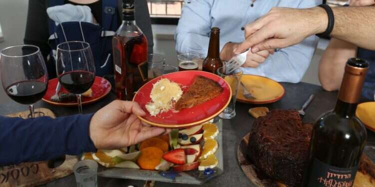 1, 2, 3 דג מלוח: למועדון הזה אתם תרצו להתקבל