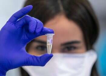 לוחמה סטרילית: הצצה לפעילות החוקרים במעבדות הקורונה