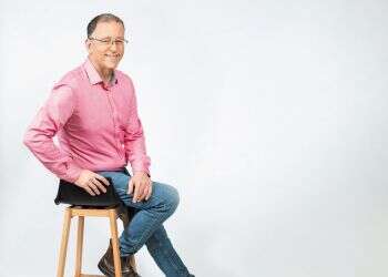 בני טיטלבוים: "אנשים מנופחים מחשיבות עצמית מצחיקים אותי"