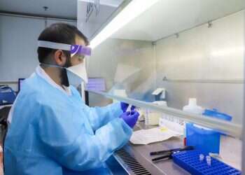 לוחמה סטרילית: הצצה לפעילות החוקרים במעבדות הקורונה