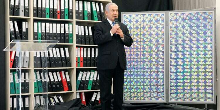 נתניהו חושף את  הראשון בדיבור: מאחורי סודות הקסם הרטורי של נתניהו