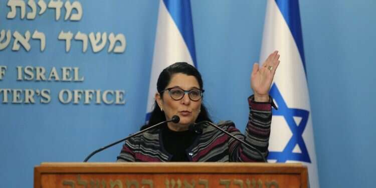 פרופ׳ סיגל סדצקי ראש שירותי בריאות הציבור במשרד הבריאות. צילום אלכס קולומויסקי
 חשש במשרד הבריאות: "עודף בדיקות יגביר שאננות"