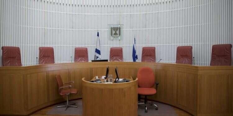 בית המשפט העליון. צילום: יונתן זינדל, פלאש 90 אל תאמרו שלוש רשויות: 10 הערות על שבוע היסטורי