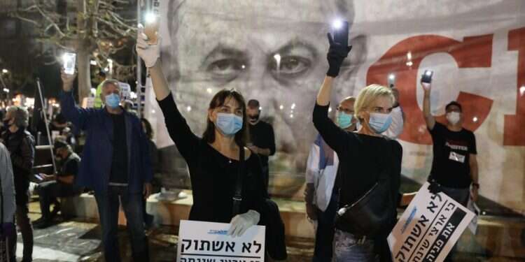 יעלון קרא לגנץ לשוב הביתה: "אל תהיה שותף להרס הדמוקרטיה"