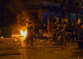 משבר כלכלי בלבנון: חשש מהשתלטות חיזבאללה על המדינה