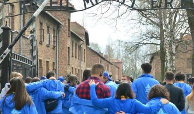 מצעד החיים. צילום: יוסי זליגר מיוחד למקור ראשון: מצעד החיים הווירטואלי ותפילת אל מלא רחמים