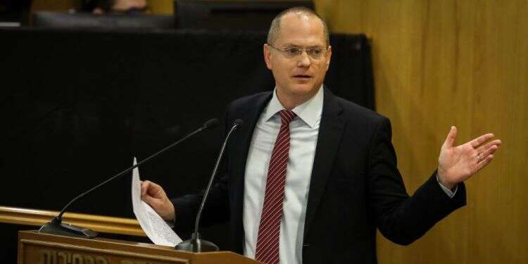 עודד פורר. צילום: אורן בן־חקון האינסטינקט הציבורי במצבי חירום התהפך מלתת ללקחת