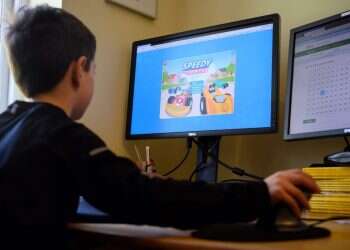 מורים מחפשים דרך לעזור לתלמידים "שחיים על הקשר האישי"