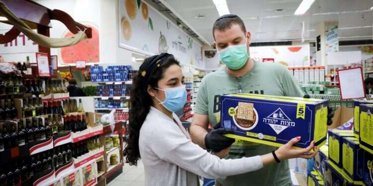 מכונות הייצור במפעלי המצות בישראל לא עומדות בביקוש