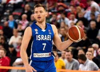 "עשיתי מסירות בחניון אבל זה לא כמו לשחק כדורסל"