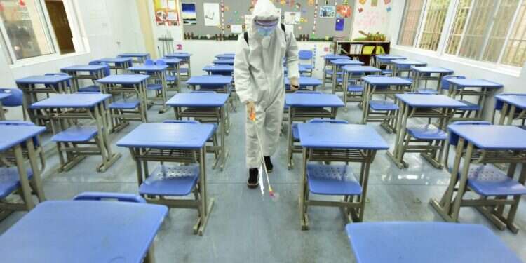 כיתה מיותמת בסין. צילום: גטי אימג'ס המקום שבאמת מצליחים ללמוד בו מהבית