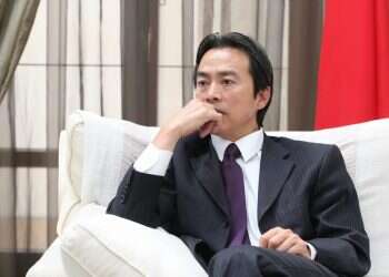 מה עומד מאחורי מותו של שגריר סין?