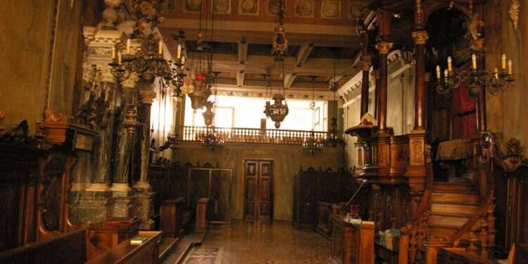 בְּרַח אוֹ הִסָּגֵר כִּבְבֵית כֶּלֶא: המגיפה באיטליה במאה ה-17