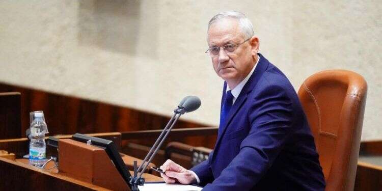 בני גנץ. צילום: דוברות הכנסת - עדינה ולמן ריבונות ושופטים: כחול לבן יכריעו בין אחדות לבחירות