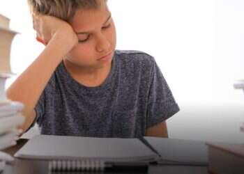 מורים מחפשים דרך לעזור לתלמידים "שחיים על הקשר האישי"