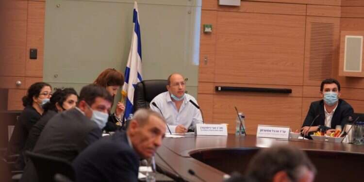 בדרך לאחדות: תיקון חוק יסוד הממשלה עבר בכנסת בקריאה טרומית