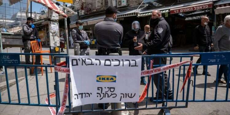 מקבלי ההחלטות הוציאו אותנו לניסוי חברתי-רפואי