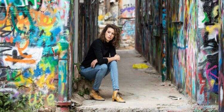 "יש מעט תענוגות שמשתווים להזדמנות לספר בדיחת שואה מול גרמני"