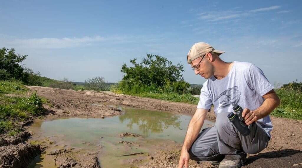 עקבה לטובה: גורו הגששות הישראלי יוצא לשטח