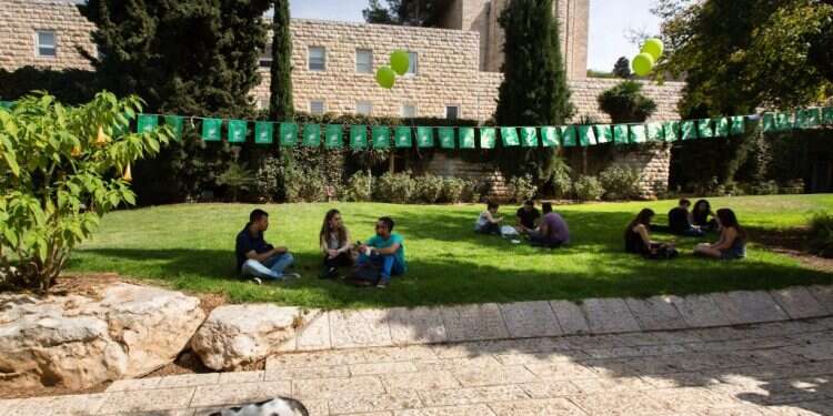 קמפוס הר הצופים. צילום: דודי ועקנין יחסי האהבה-שנאה בין האוניברסיטה העברית לציונות