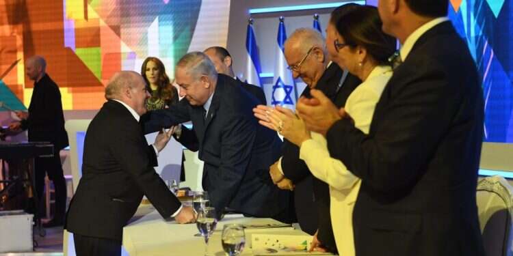 תרומה מיוחדת לחברה. טקס פרסי ישראל. צילום: קובי גדעון, לעמ צו השעה: פילנתרופיה ישראלית