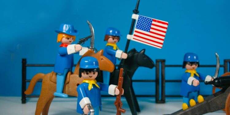 כל קופסת פליימוביל חדשה הייתה כמו יום חג