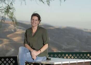 "אם לא נהיה בחמלה כלפי עצמנו, לא נוכל לתת דבר לילדים"