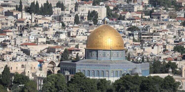 הר הבית. צילום: EPA הירי בשוגג ופתיחת הר הבית: השטח במזרח ירושלים תוסס