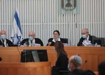 פוליטיקה בערבון מוגבל: כשבג"ץ משתלט על המושכות