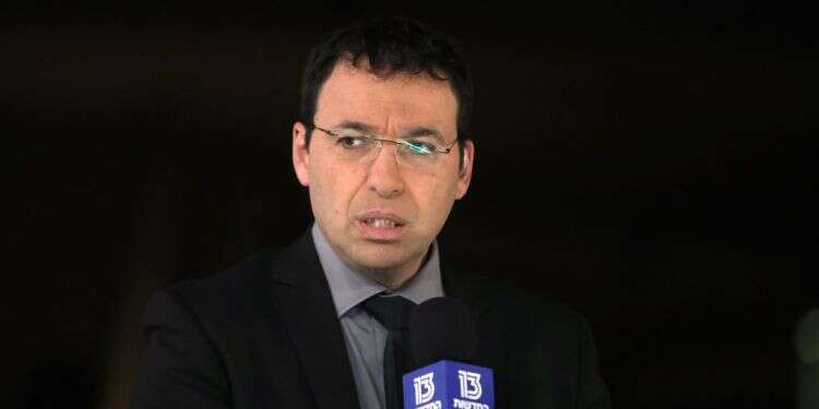 רביב דרוקר. צילום: גדעון מרקוביץ כתם שחור: במאבק ברפורמה, עיתונאי השמאל הפכו לפירומנים חסרי אחריות