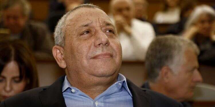 רמטכ"לים הם פוליטיקאים כושלים, עדיף שיישארו בבית