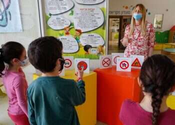 "כותב מתווה הלימודים מעולם לא עמד בפני כיתת תלמידים"