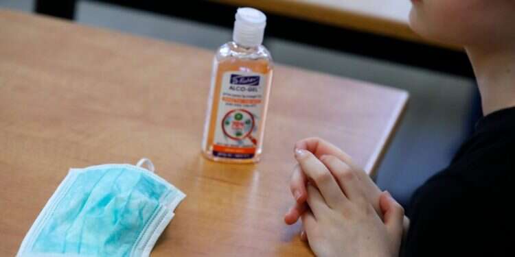 כיתת לימוד בפרדס חנה. צילום: AFP האם מערכת החינוך תחזיר לנו את הקורונה?