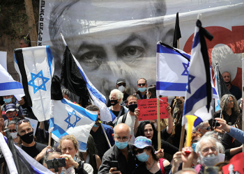 משפט נתניהו: התקשורת מתעלמת מרמיסת זכויותיה