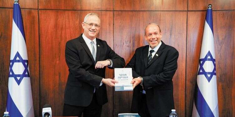 מבקר המדינה אנגלמן מגיש את הדו עד מתי פנסיה תקציבית