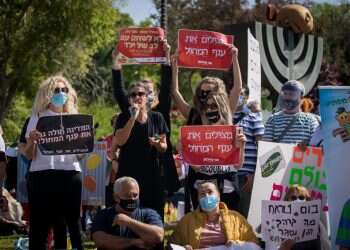 לא צריך לשפוך כסף כדי לעזור לעסקים להשתקם