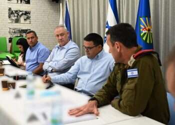שר הביטחון גנץ סייר באוגדת עזה ולמד על הנפיצות בגזרה