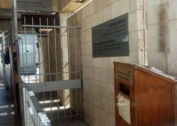 "אם תדחו את העתירה, המסר יהיה שיש ציבור שהוא מעל לחוק"