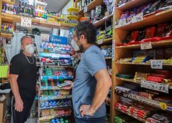 "אני מאמין גדול שנלך להתאוששות": פוליטיקה ושגרה באבן גבירול