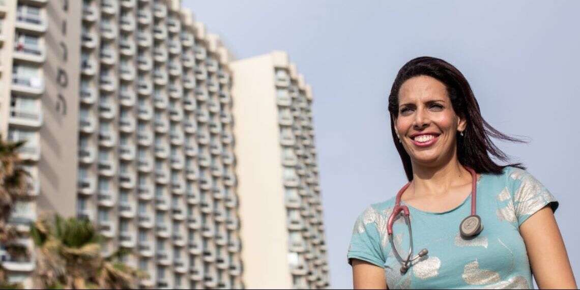 האחות הראשית של מלונית הקורונה בת"א חוזרת הביתה