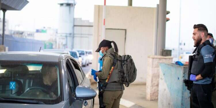 מחסום קלנדיה. אילוסטרציה. צילום: אריק סולטן הפקדתי שומרים: סיור עם המג"דים של עוטף ירושלים