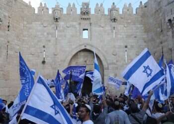 להתרגש מהזכות לעמוד בפקקים בשער הגיא