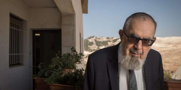 גדול תורני, פוסק ייחודי: הרב נחום רבינוביץ' הלך לעולמו