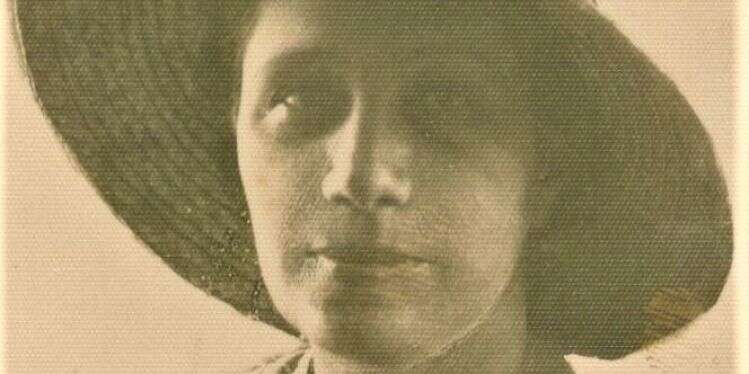 שירה נזירית, כמו נוף הארץ שגדלה בתוכו. אסתר ראב. צילום: באדיבות מכון גנזים אגודת הסופרים המשוררת הצברית הראשונה – אסתר ראב