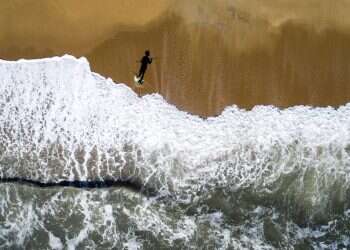 גילוי של אהבה: דואט בין אישה לתורה