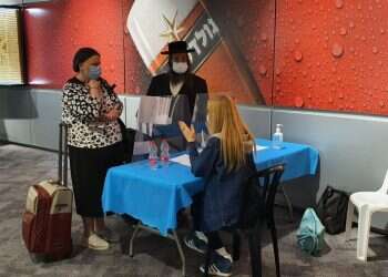 חלומות באוויר: 13 שעות בתוך חליפת מיגון בטיסה 855 לקייב