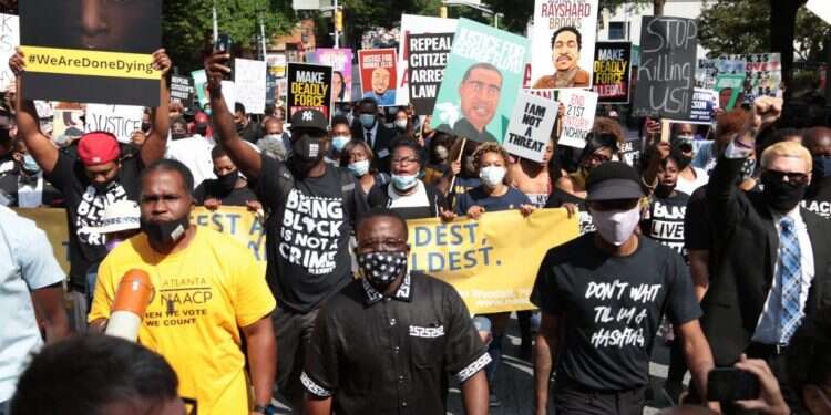 הפגנות בארה צילום: AFP