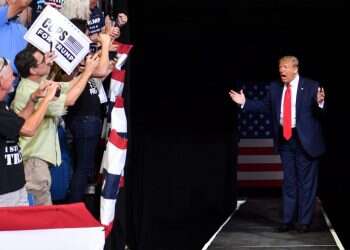 למרות המפולת בסקרים, עדיין מוקדם להספיד את טראמפ